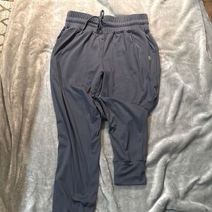 Gray senita jogger